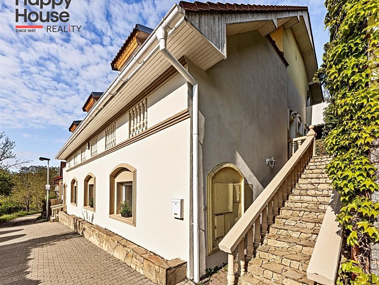 Pronájem bytu 3+kk, 150 m² (20 z 23)