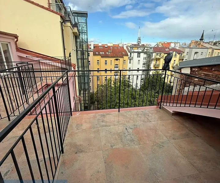 Pronájem bytu 4+kk 123 m², Praha – náhled fotky 3