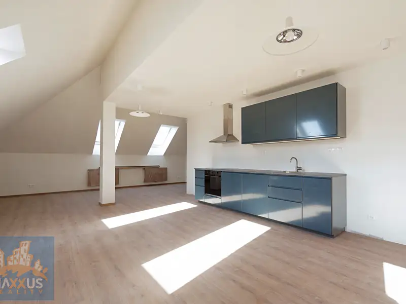 Pronájem bytu 2+kk 100 m², Praha – náhled fotky 2
