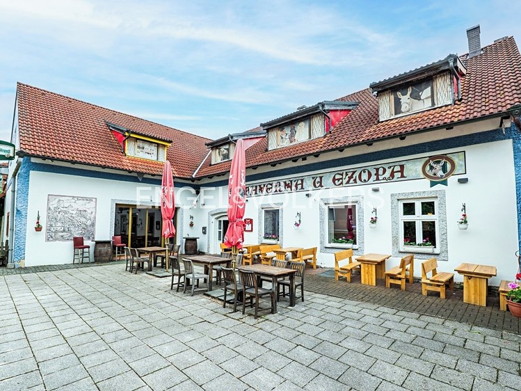 Комерційне приміщення в оренду, 275 м² (1 з 20)
