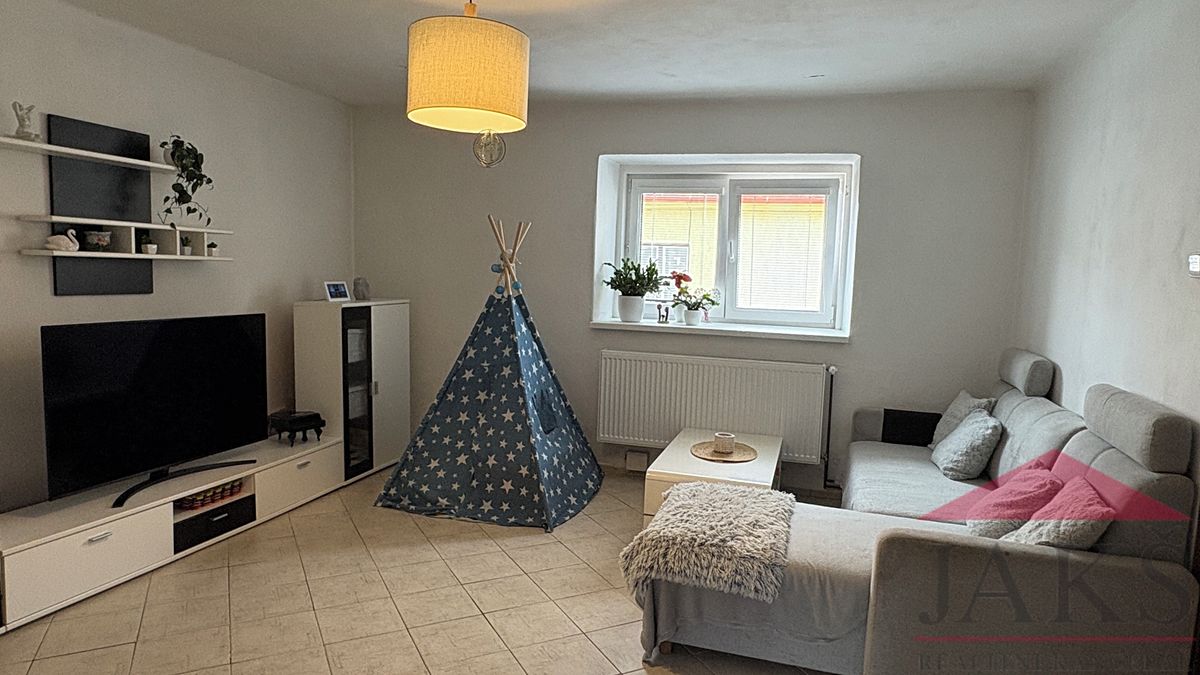 Prodej rodinného domu 85 m², pozemek 310 m², Hrádek – fotka 1 z 3