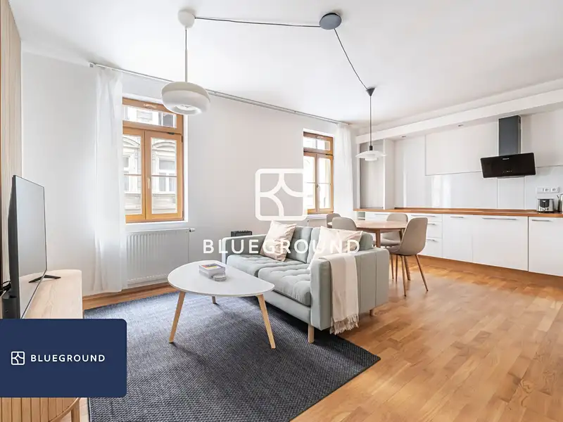 Pronájem bytu 3+kk 65 m², Praha – náhled fotky 1