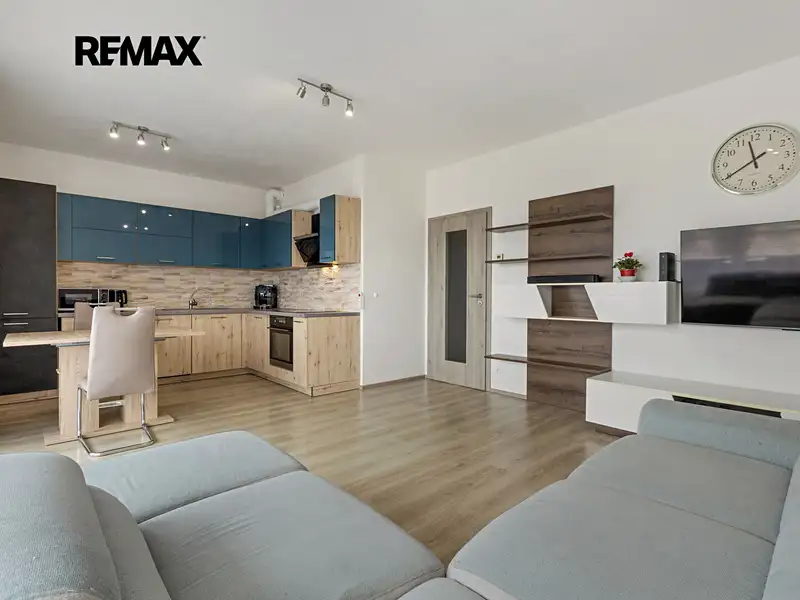 Prodej bytu 3+kk 81 m², Praha – náhled fotky 1