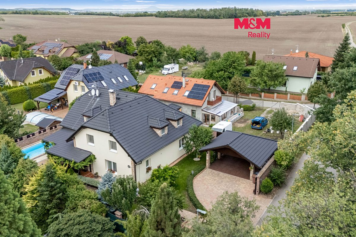 Prodej rodinného domu 283 m², pozemek 719 m², Předboj – fotka 1 z 3