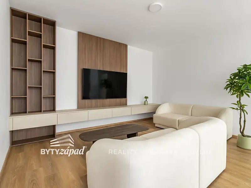 Pronájem bytu 2+kk 58 m², Plzeň – náhled fotky 2