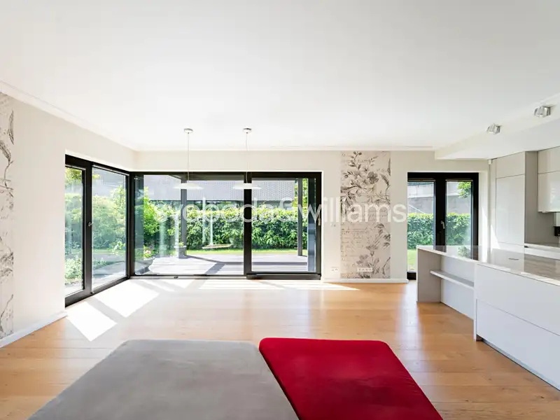 Prodej bytu 4+kk 144 m², Praha – náhled fotky 1