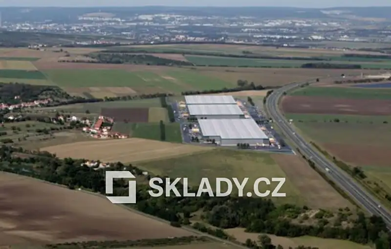Pronájem skladového prostoru 2919 m², Syrovice – náhled fotky 2