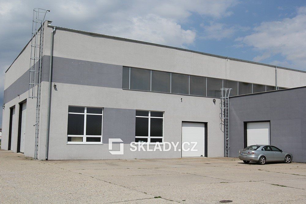 Prodej skladového prostoru 6803 m², Holíč – fotka 1 z 3