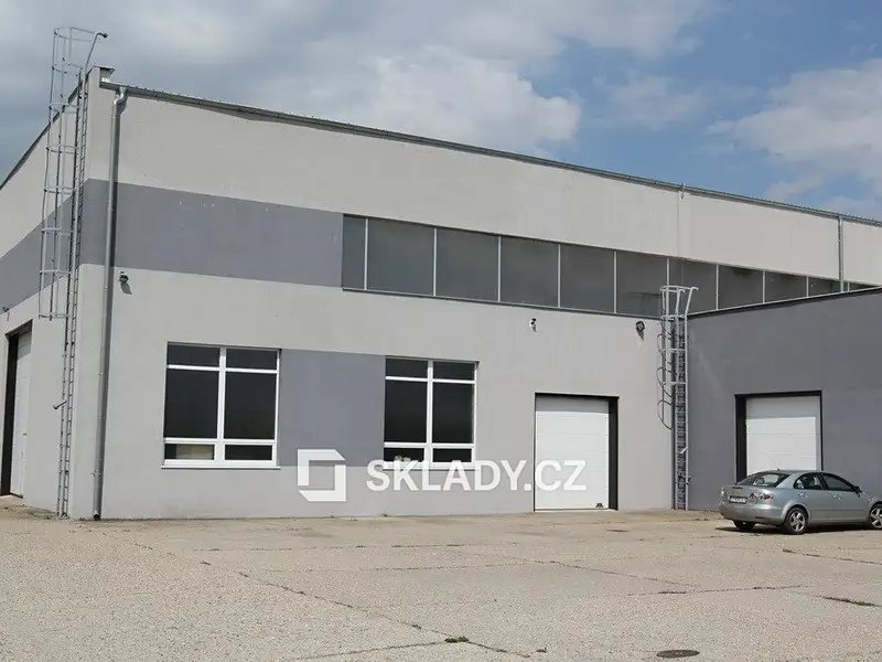 Prodej skladového prostoru 6803 m², Holíč – náhled fotky 1