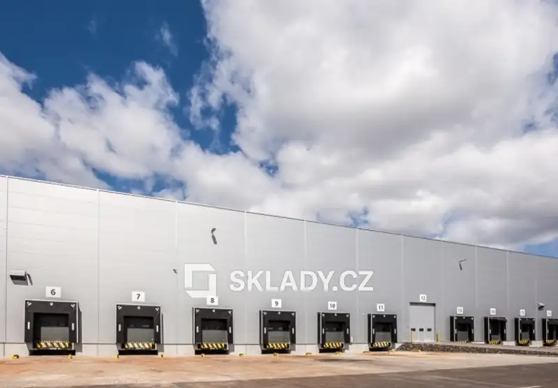 Pronájem skladového prostoru 10000 m², Cerhovice – náhled fotky 2