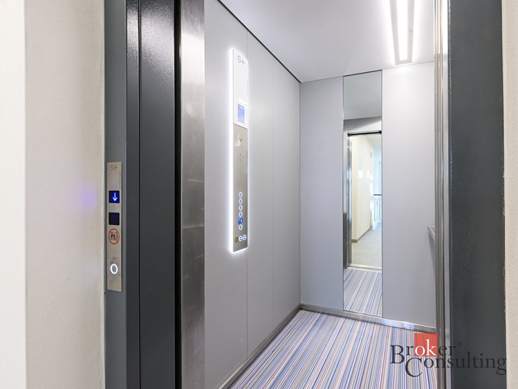 Pronájem bytu 2+kk, 45 m² (15 z 17)