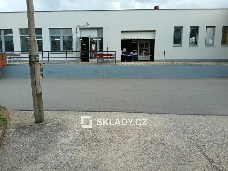 Pronájem skladového prostoru 4000 m², Třebíč – náhled fotky 1