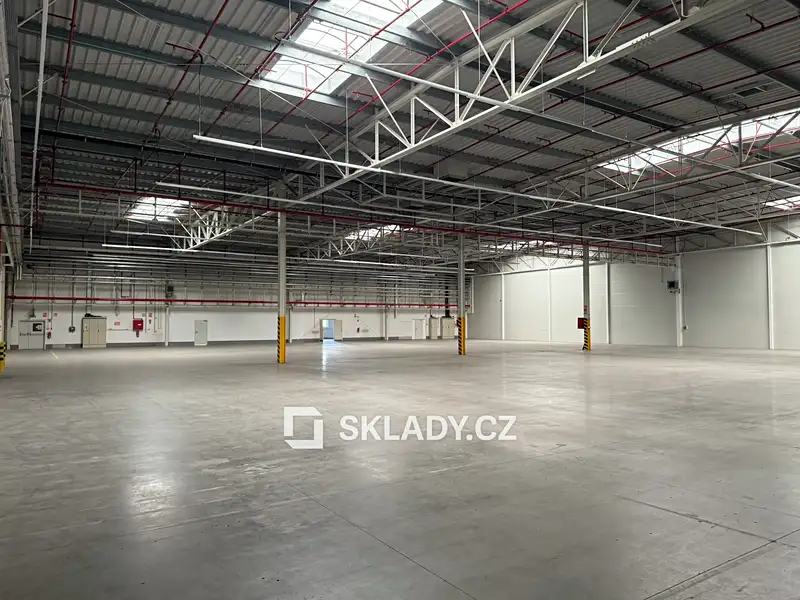 Pronájem skladového prostoru 9800 m², Plzeň – náhled fotky 2