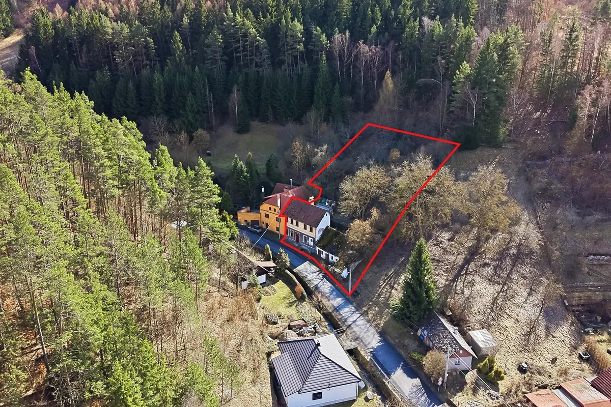 Prodej rodinného domu 140 m², pozemek 1817 m²