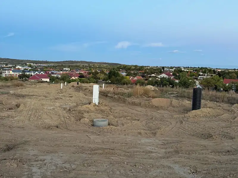 Prodej stavebního pozemku 920 m², Znojmo – náhled fotky 3
