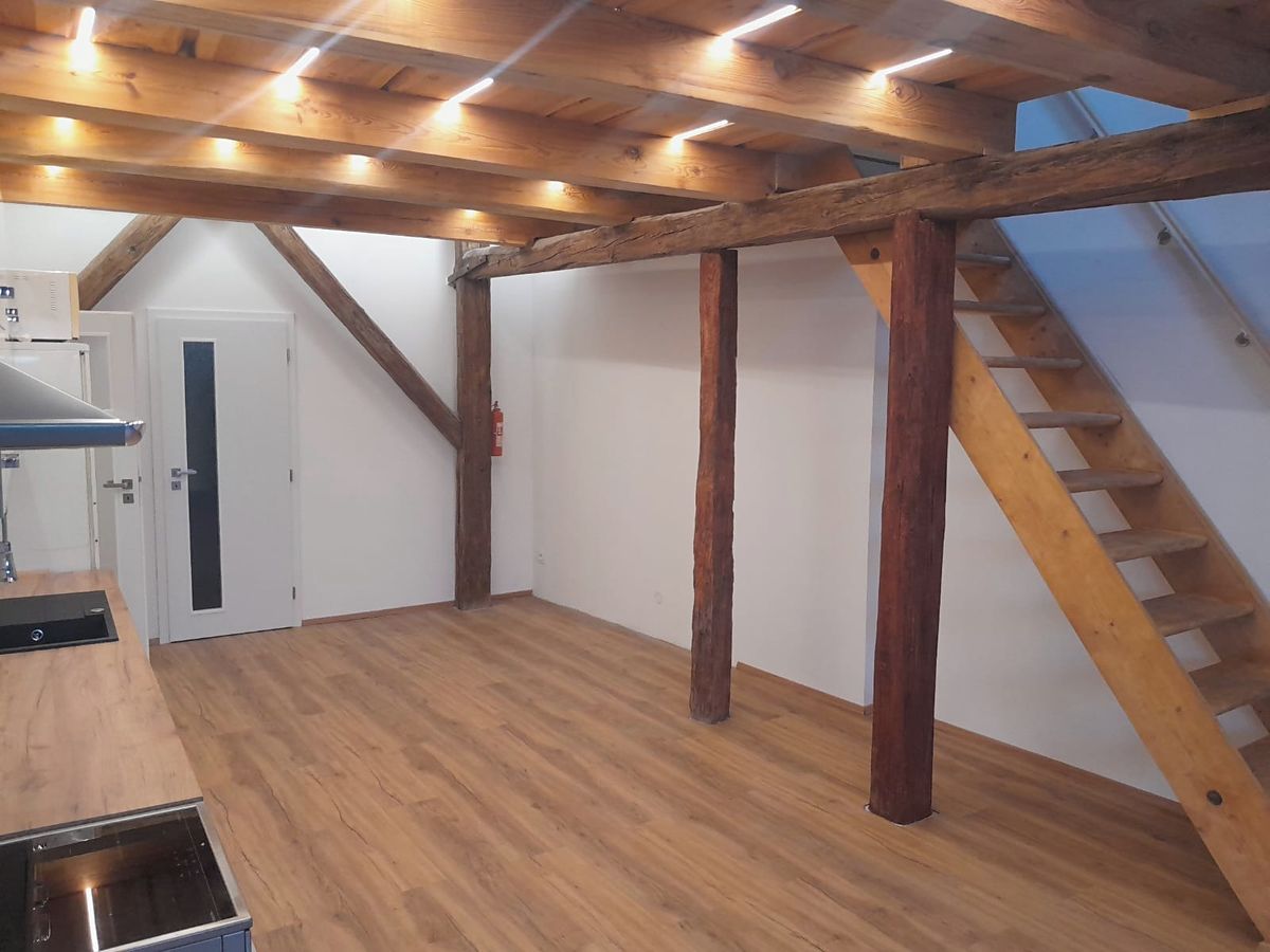 Pronájem bytu atypický 80 m², Mělník – fotka 1 z 3