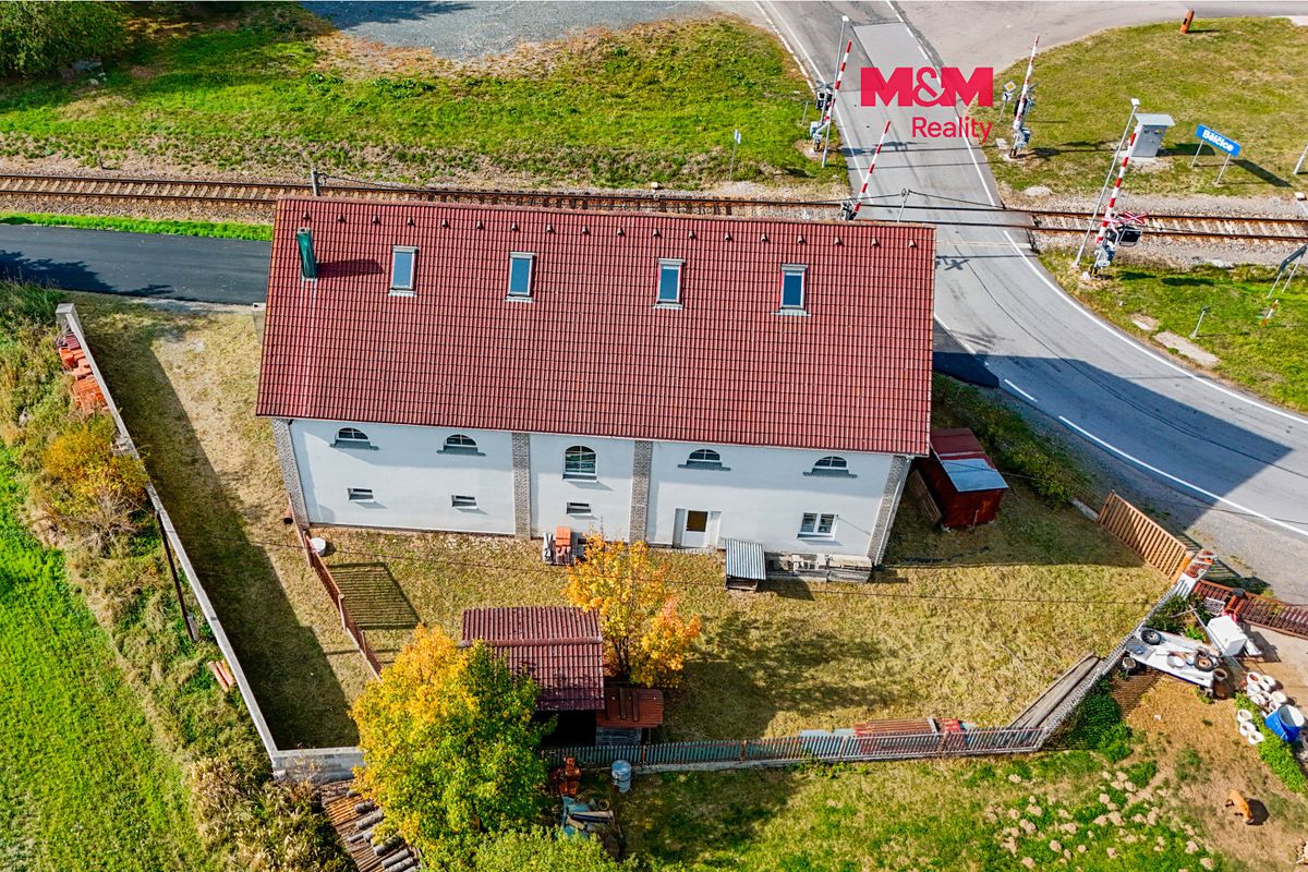 Prodej obchodního prostoru 560 m², Bělčice – fotka 1 z 3
