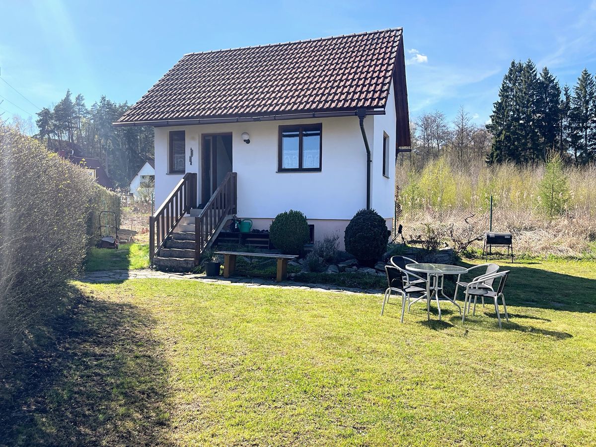 Prodej chaty 60 m², pozemek 436 m², Sosnová – fotka 1 z 3