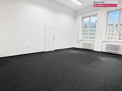 Pronájem komerčního prostoru, 70 m² (2 z 5)