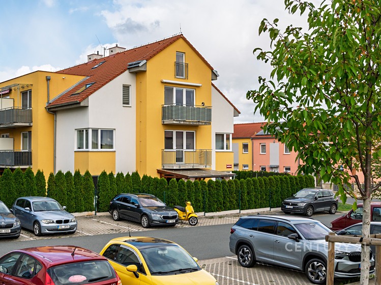 Квартира 3+kk на продаж, 74 м² (24 з 27)