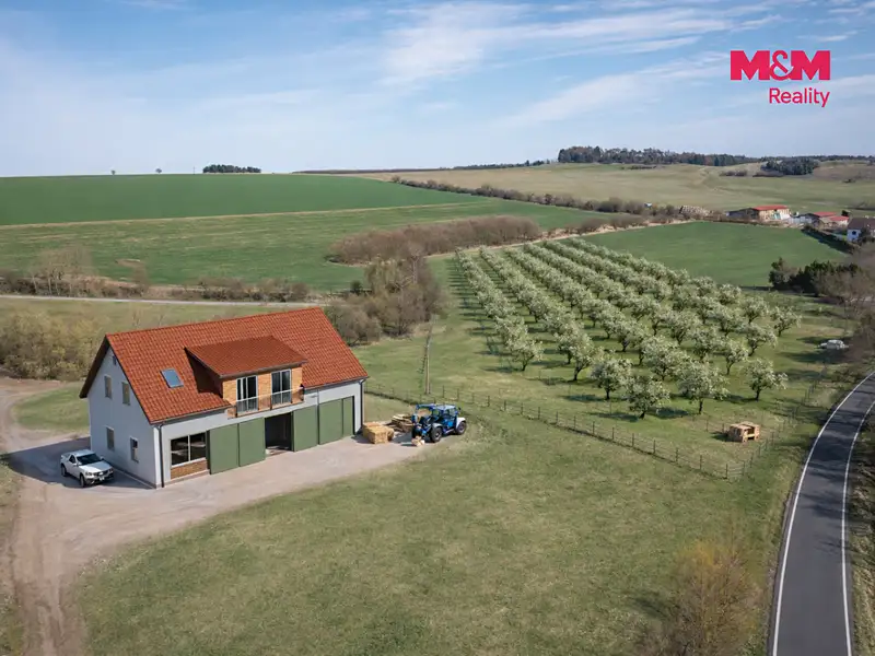 Prodej pozemku 3561 m², Břasy – náhled fotky 2