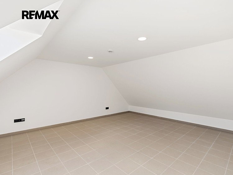 Wohnung 4+kk zum Kauf, 144 m² (34 von 41)