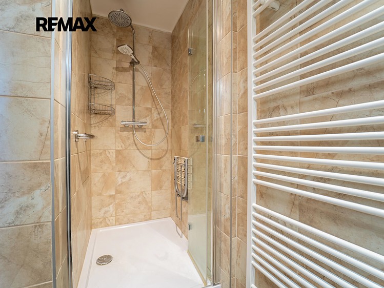 Prodej domu, 180 m² (22 z 33)