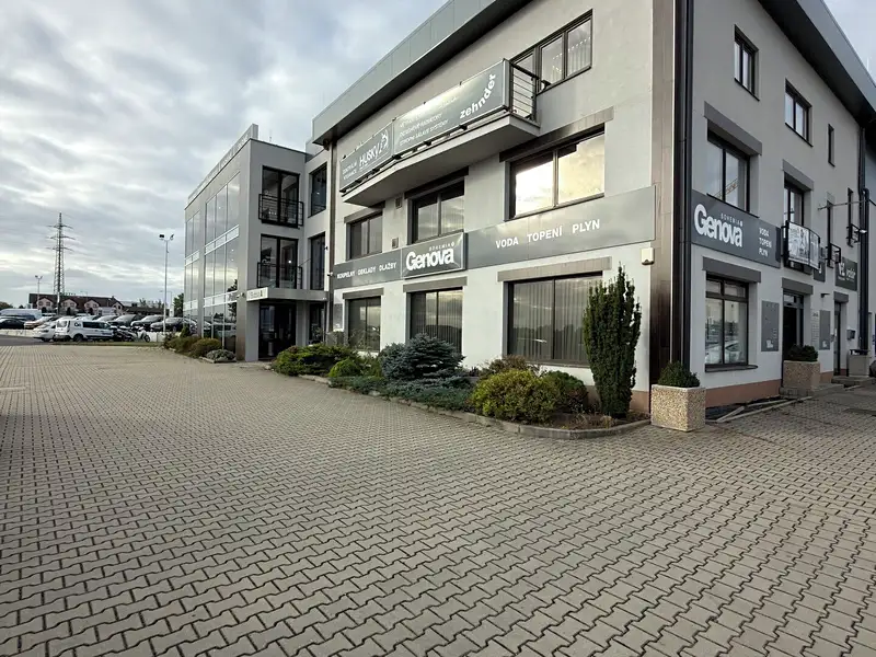 Pronájem kanceláře 28 m², Vestec – náhled fotky 3