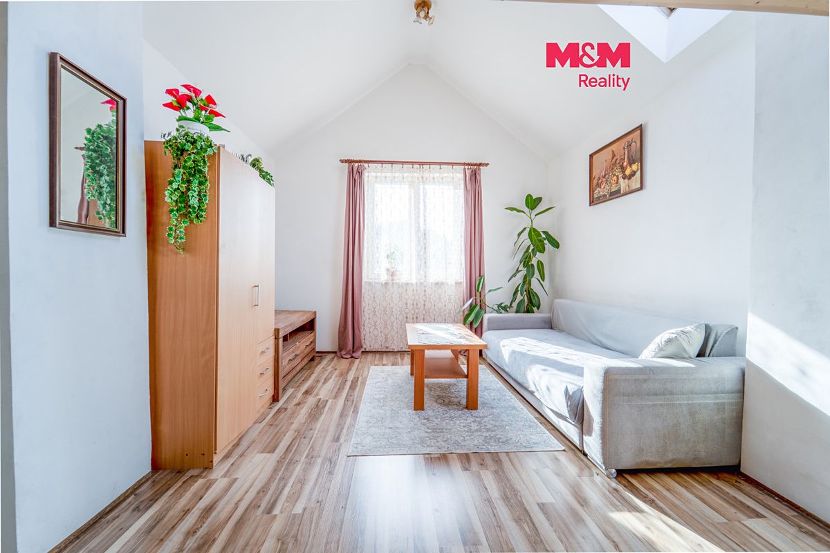 Prodej rodinného domu 132 m², pozemek 386 m², Lety – fotka 1 z 3