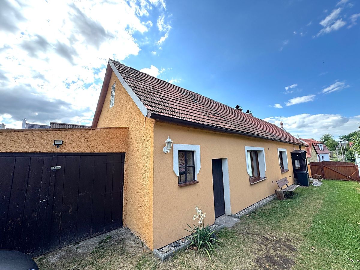 Prodej rodinného domu 120 m², pozemek 1162 m², Kryry – fotka 1 z 3