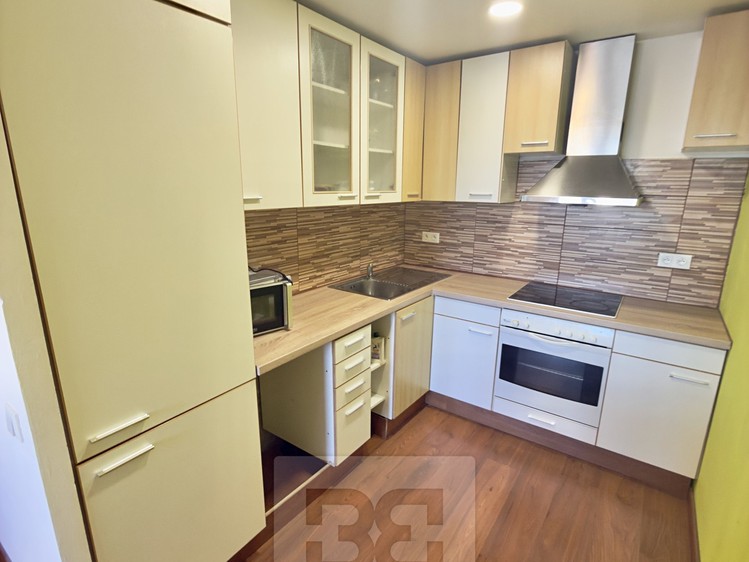 Квартира 3+kk в оренду, 68 м² (1 з 12)