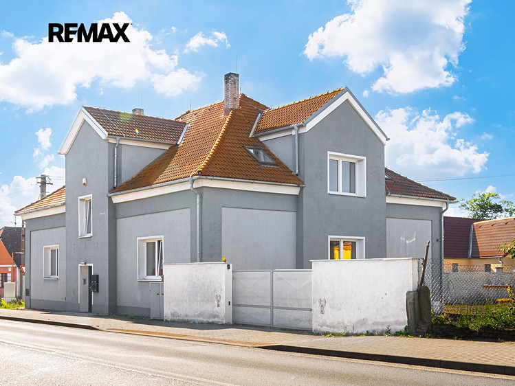 Будинок на продаж, 250 м² (2 з 68)