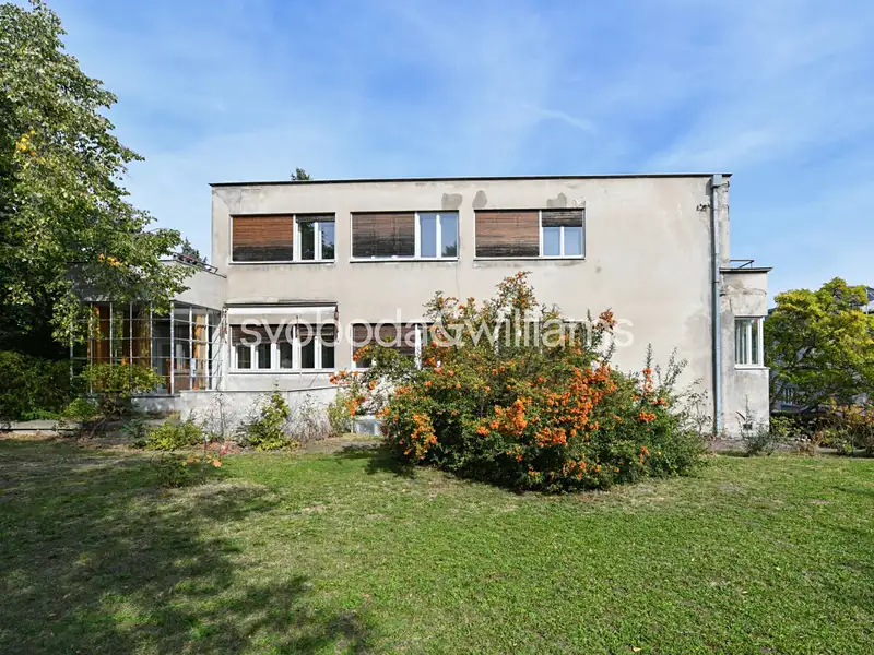 Prodej rodinného domu 316 m², pozemek 1211 m², Kolín – náhled fotky 1