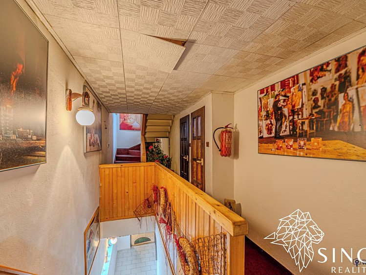 Prodej domu, 212 m² (8 z 20)