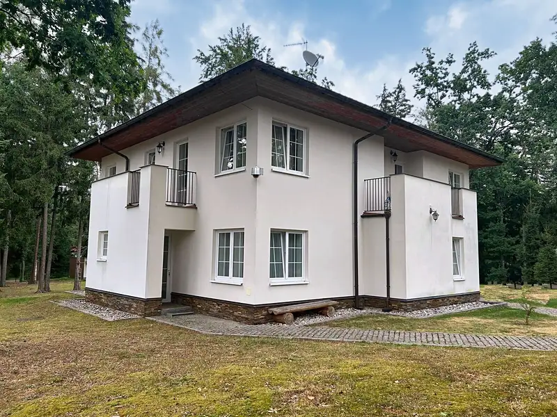 Prodej stavebního pozemku 8498 m², Jevany – náhled fotky 2
