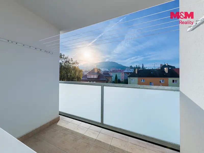 Pronájem bytu 2+kk 40 m², Karlovy Vary – náhled fotky 3