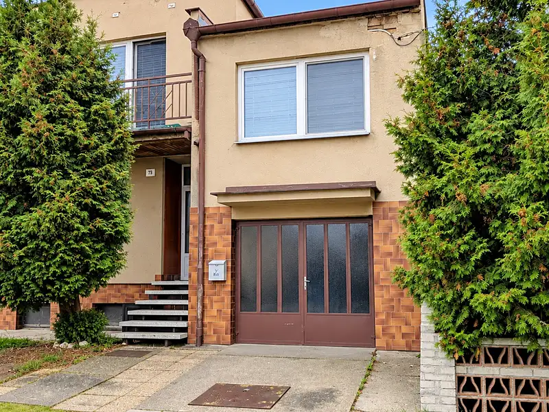 Prodej rodinného domu 185 m², pozemek 422 m², Kostice – náhled fotky 1