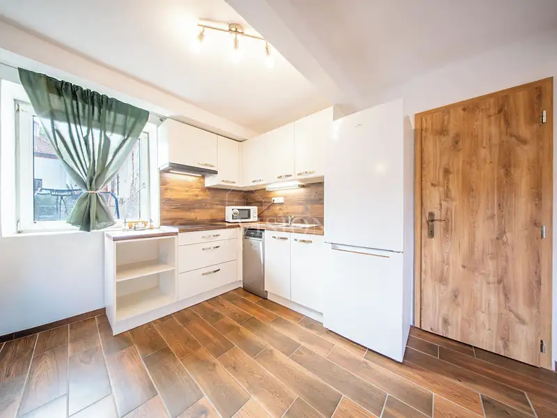 Prodej rodinného domu 65 m², pozemek 179 m², Kaplice – náhled fotky 2