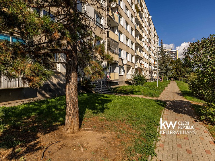 Prodej bytu 1+1, 36 m² (1 z 25)