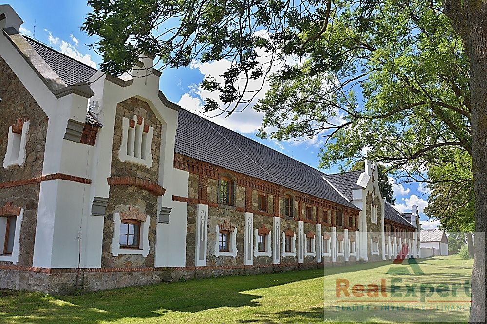 Prodej vícegeneračního domu 3277 m², pozemek 43413 m², Bavorov – fotka 1 z 3
