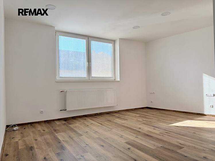 Квартира 1+kk в оренду, 31 м² (2 з 13)