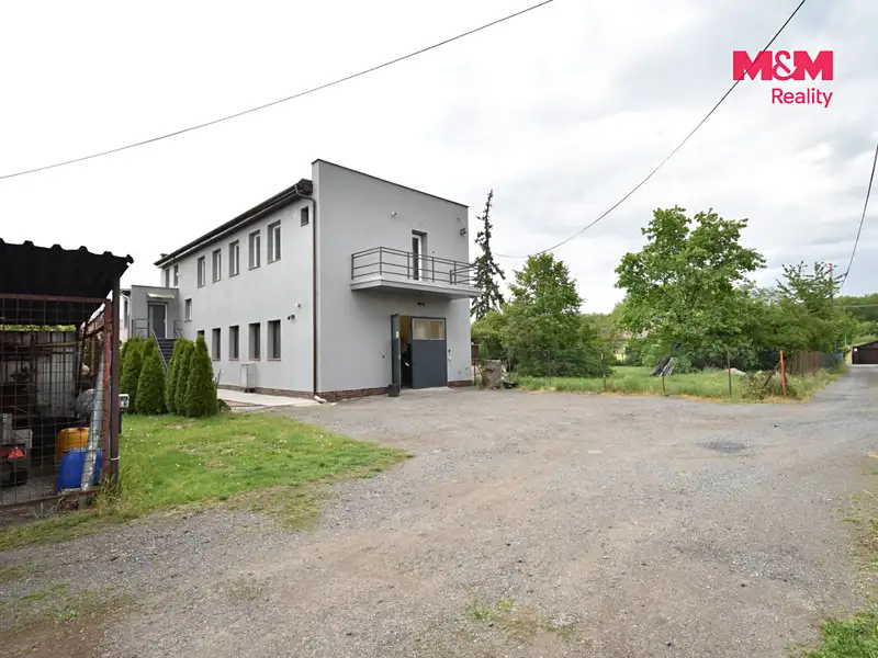 Prodej rodinného domu 300 m², pozemek 843 m², Libiš – náhled fotky 3