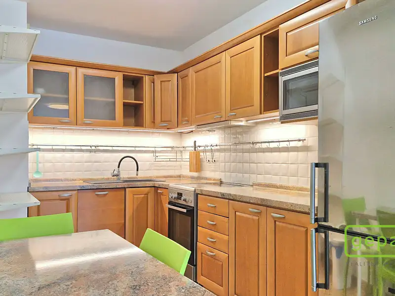 Pronájem bytu 3+kk 76 m², Praha – náhled fotky 1