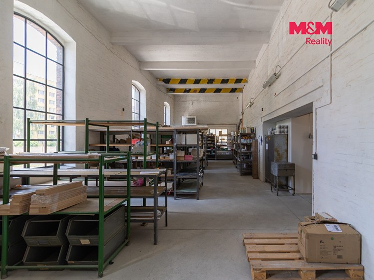 Комерційне приміщення в оренду, 1 500 м² (9 з 12)