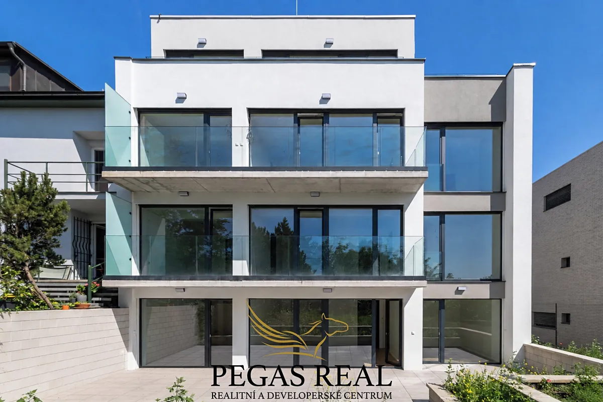 Pronájem bytu 3+kk 83 m²