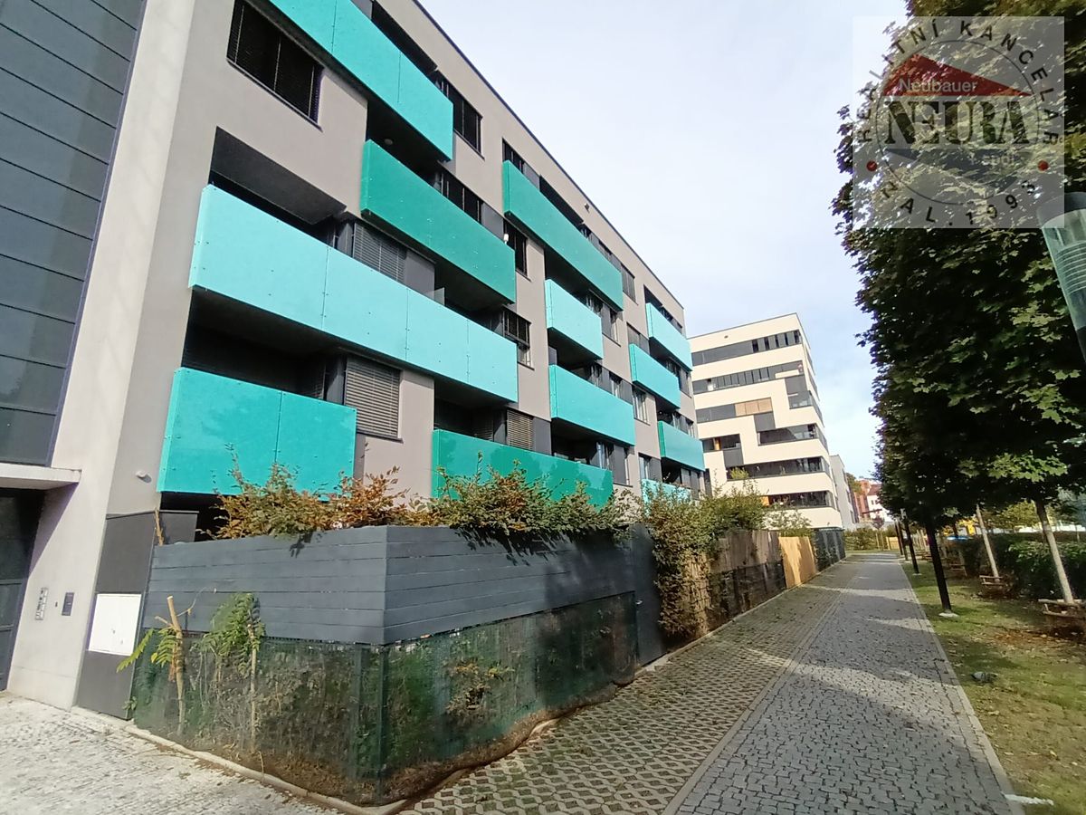 Pronájem bytu 2+kk 47 m², Praha – fotka 1 z 3