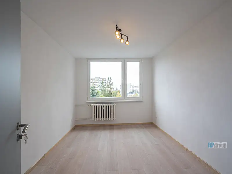 Pronájem bytu pokoje 16 m², Praha – náhled fotky 3