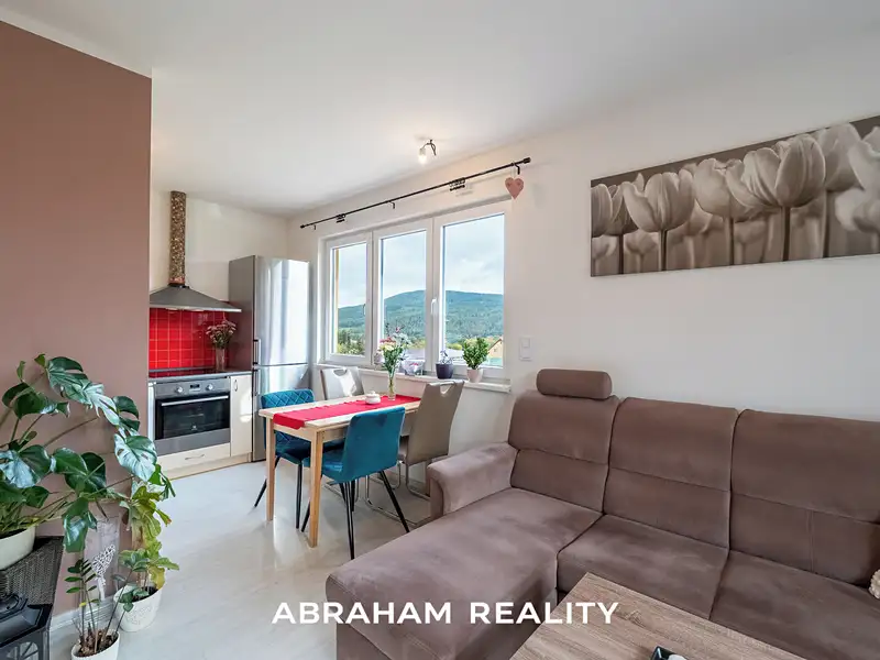 Prodej rodinného domu 64 m², pozemek 1104 m², Jince – náhled fotky 3
