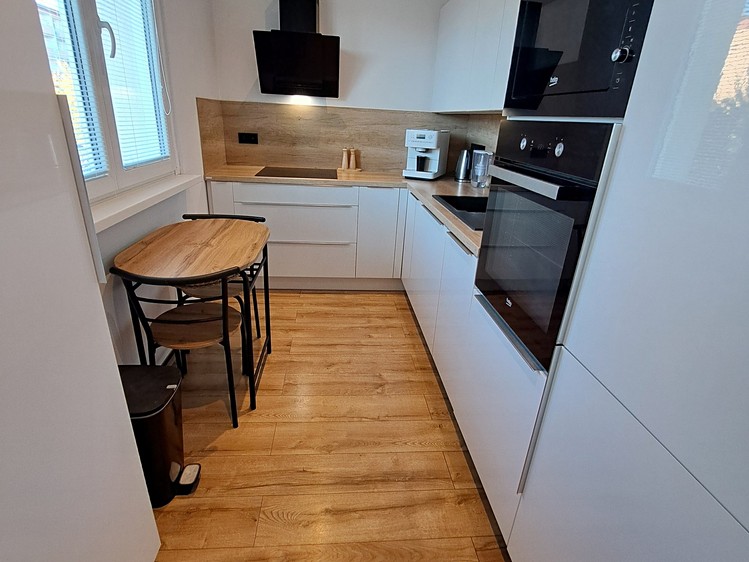Pronájem bytu 3+1, 61 m² (17 z 20)