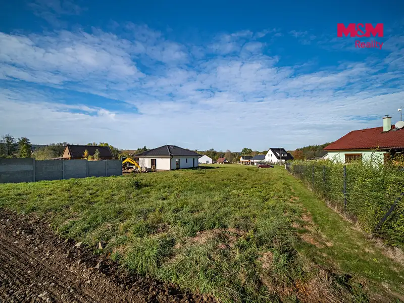 Prodej stavebního pozemku 806 m², Kornatice – náhled fotky 3